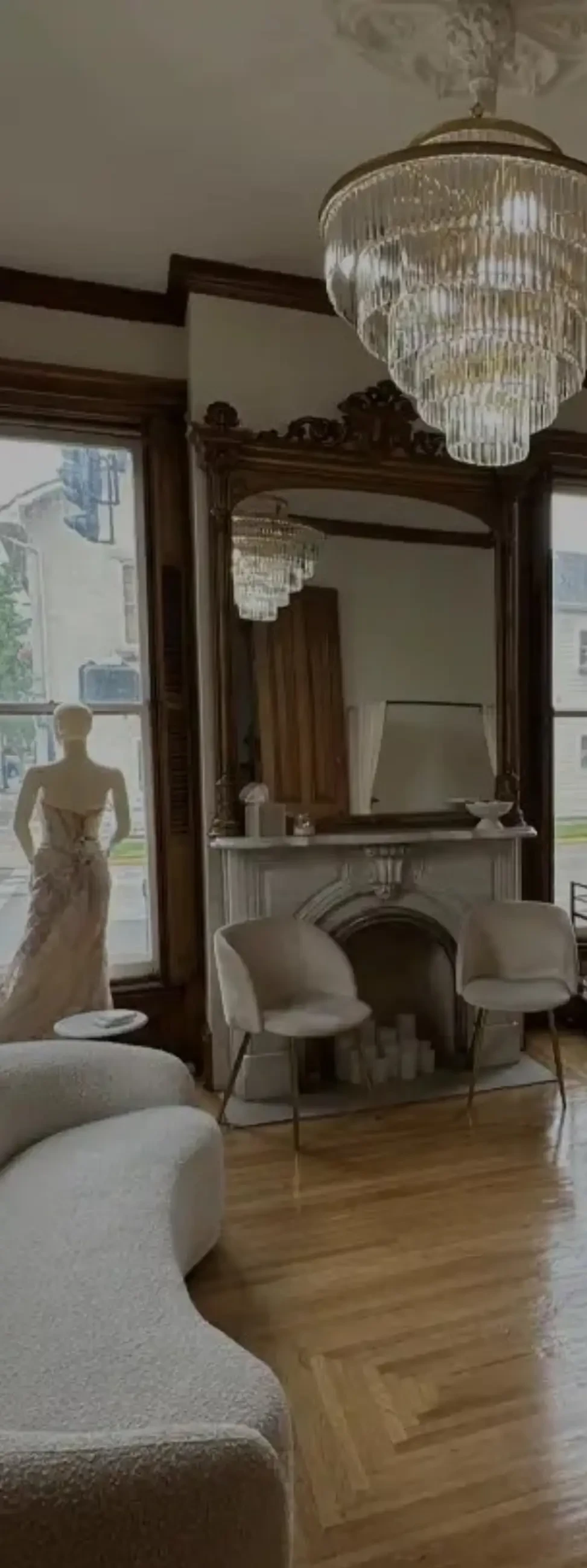 Photo of Modern On Market. Mobile image